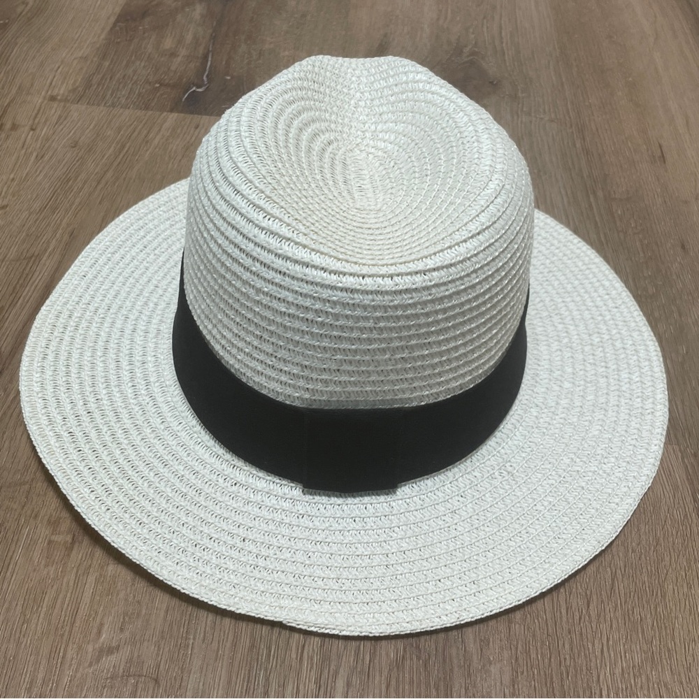 Fedora, Cream with Black Strap